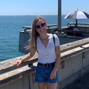 Meet your Posher, Jobi